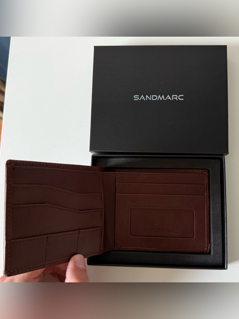 Sandmarc Capture Men’s RFID Leather Bifold Wallet | Brown Full Grain Leather NWT - Picture 3 of 3